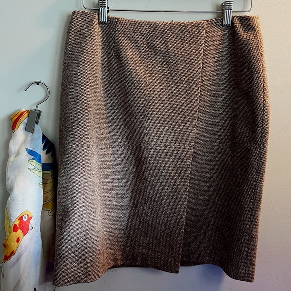 Brooks Brothers Wool Blend Skirt w Slit - Picture 5 of 11
